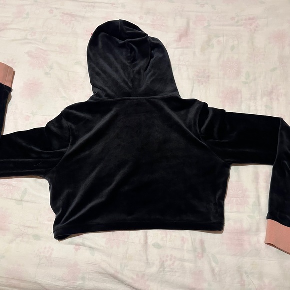 FILA Girls' short plush fabric hooded sports style - Picture 6 of 8